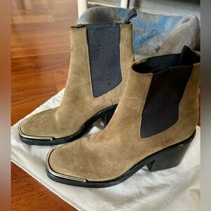 Alexander Wang Hailey suede chelsea boot size 37
